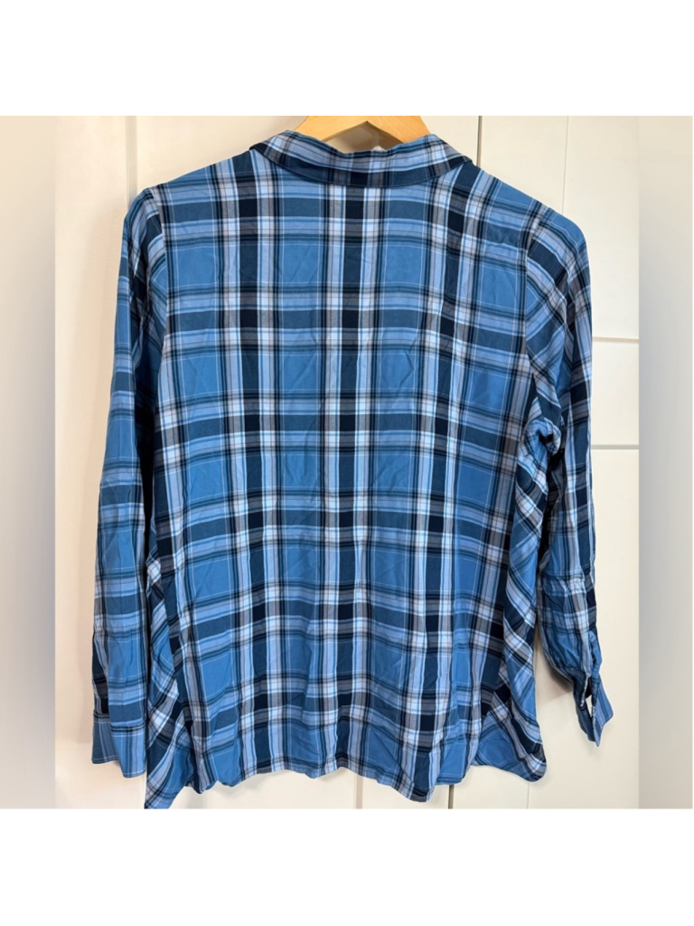 J.Jill woman’s Blue Plaid button down long sleeve Shirt blouse size medium petit - Picture 2 of 6